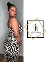 Load image into Gallery viewer, Hey Stripes Midi Dress
