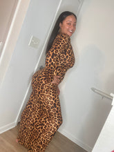 Load image into Gallery viewer, Leopard Ties Maxi Dress
